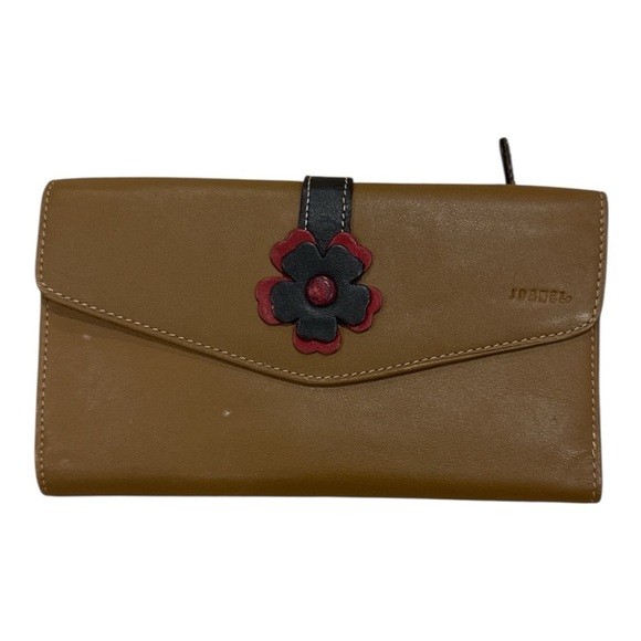 🧡 5 for $25 🧡 Brown Floral Accent Wallet - Picture 1 of 3